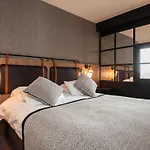 Mercure La Cite 4* قرقشونه