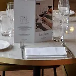 فندق Mercure La Cite قرقشونه
