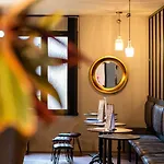 Mercure La Cite Hotel 4*