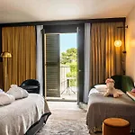 Mercure La Cite 4* Каркассон