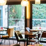 Mercure La Cite Отель Каркассон