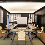 Mercure La Cite Отель Каркассон