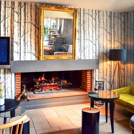 Mercure La Cité 4*