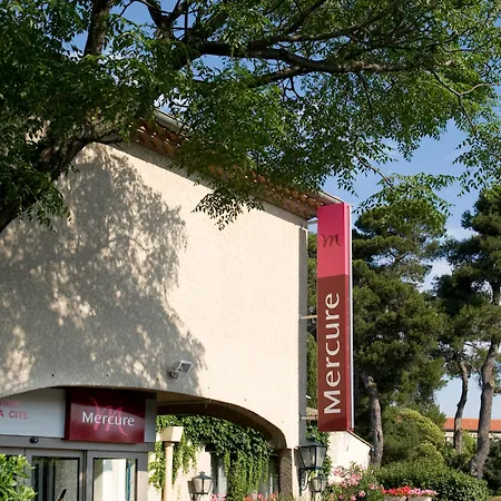 Mercure La Cité 4*