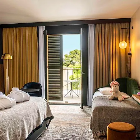 Mercure La Cite Szálloda 4*