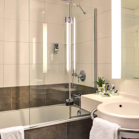 Mercure La Cite Hotel 4*