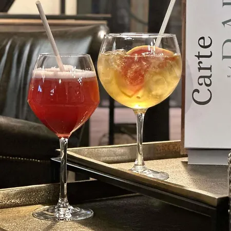 Mercure La Cite فندق