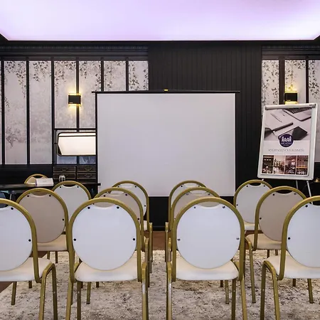 Hotel Mercure La Cite 4*