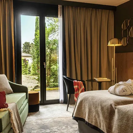 Hotel Mercure La Cite 4*
