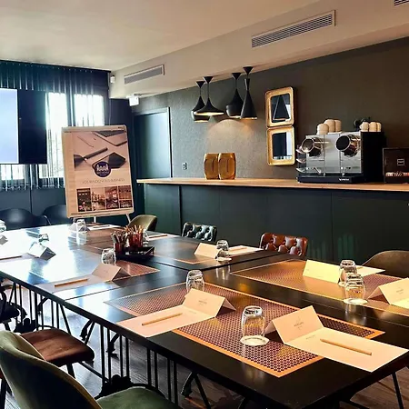 Hotel Mercure La Cité 4*