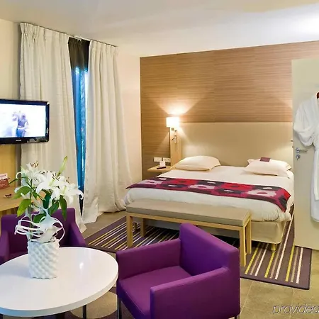 Mercure La Cite Hotell 4*