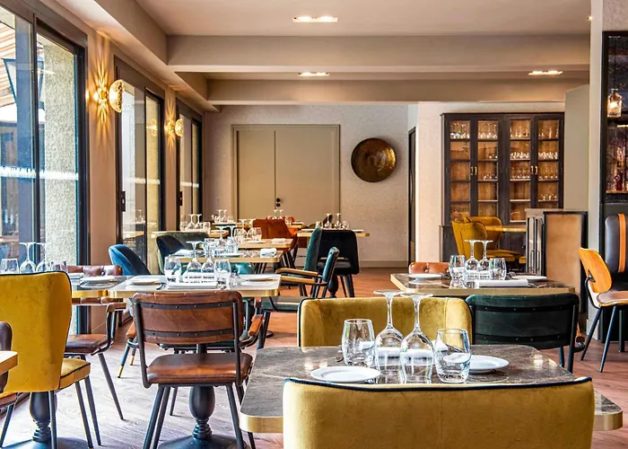 Mercure La Cite Hotel 4*